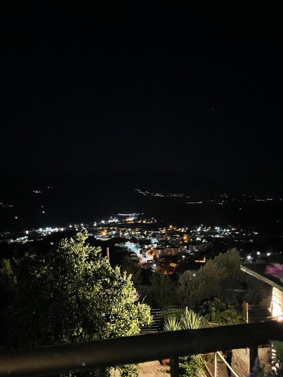 Alva Room'S Gjirokastër 외부 사진